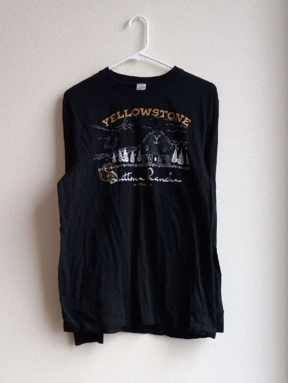 Yellowstone Button Ranch Graphic Longsleeve - Black with Yellow & White Print